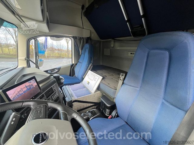 Standart çekici ünitesi VOLVO FH 500 XL/Retarder/I-ParkCool/TV/Garantie/Euro6