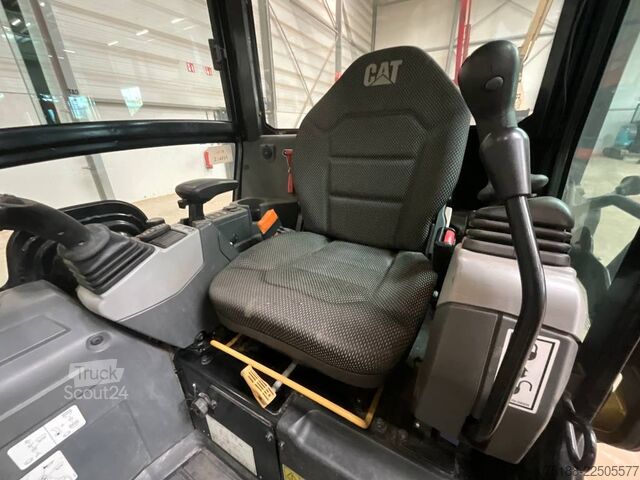  Caterpillar 301.8