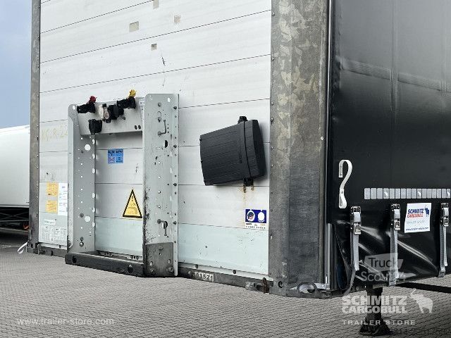 Semi-remorque bâchée Schmitz Cargobull Curtainsider Mega Getränke