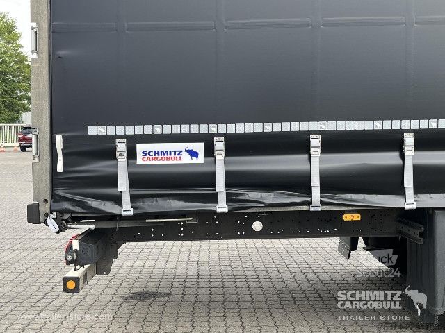 Semi-remorque bâchée Schmitz Cargobull Curtainsider Mega Getränke