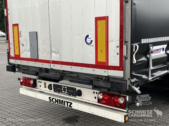 Semi-remorque bâchée Schmitz Cargobull Curtainsider Mega Getränke
