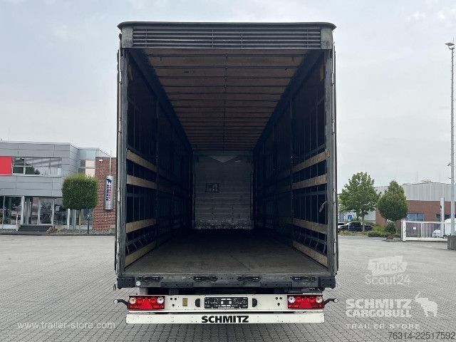 Semi-remorque bâchée Schmitz Cargobull Curtainsider Mega Getränke