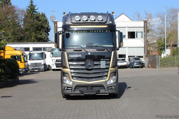 Standardní tahač Mercedes-Benz Actros 1863 Giga Space Ultimate 1of 30 Limited!