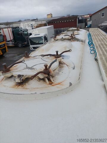 MAN TGX 35.440  Silo Euro 6 8x4 Lift+Lenk Klima (5) feed truck MAN TGX 35.440  Silo Euro 6 8x4 Lift+Lenk Klima (5)