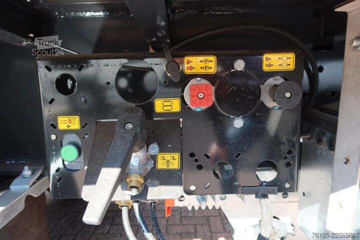 Kuffert Wielton 3 Asser. Gesloten met Dhollandia klep 2500 kg L...