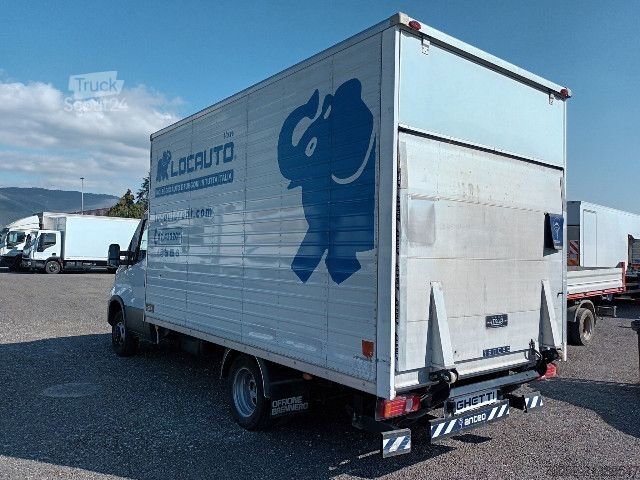 Fourgon tôlé IVECO 35C14