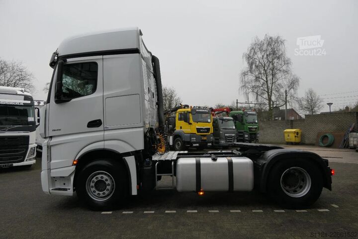 Štandard-SZM Mercedes-Benz Actros 1945 | 2 Tanks | 391956Km | 2021 | Tires...