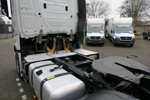 Štandard-SZM Mercedes-Benz Actros 1945 | 2 Tanks | 391956Km | 2021 | Tires...
