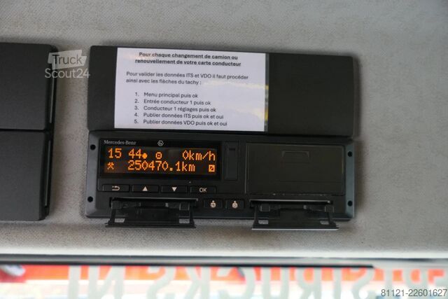 Benne Mercedes-Benz Arocs 4151 | 8X6 | Voith Retarder | 250470Km | ...