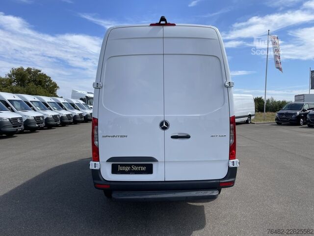 Furgone MERCEDES-BENZ Sprinter 317 CDI KA/3665/L2H2/MBUX/NAVI/AUTOMATI