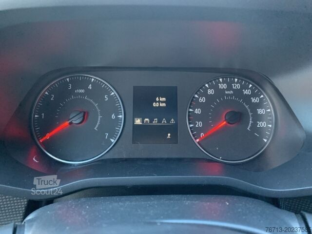 Panelinis furgonas Renault KOMFORT L2H1 3,1t BLUE dCi 130 NAVI KOMFORT NAVI