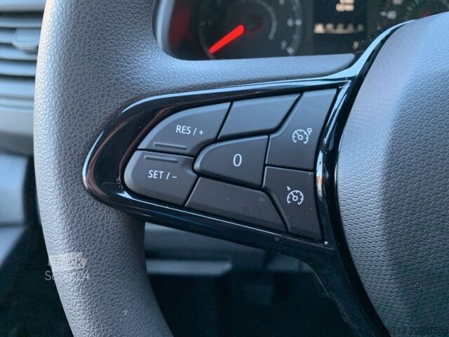 Panelinis furgonas Renault KOMFORT L2H1 3,1t BLUE dCi 130 NAVI KOMFORT NAVI