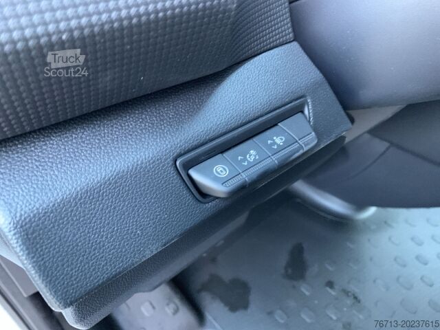 Panelinis furgonas Renault KOMFORT L2H1 3,1t BLUE dCi 130 LED+KLIMA KOMFORT LED+KLIMA