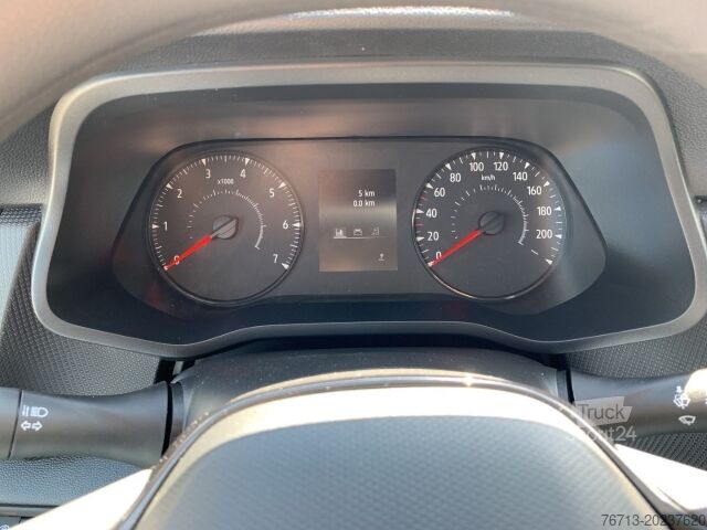 Panelinis furgonas Renault Komfort L1H1 3,0t Blue dCi 130 GJR+LED Komfort L1H1 3,0t Blue dCi 130 GJR+LED