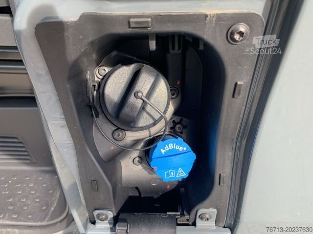 Panelinis furgonas Renault Komfort L2H1 3,1t Blue dCi 150 QSTOMIZE Komfort L2H1 3,1t Blue dCi 150 QSTOMIZE
