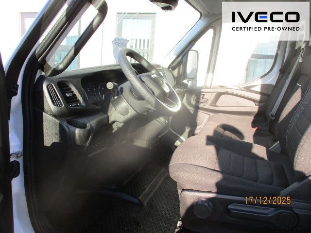 Vrachtwagen met bakwagen IVECO 70C18/A/P Koffer/LBW - Nutzlast 3,18 tonnen