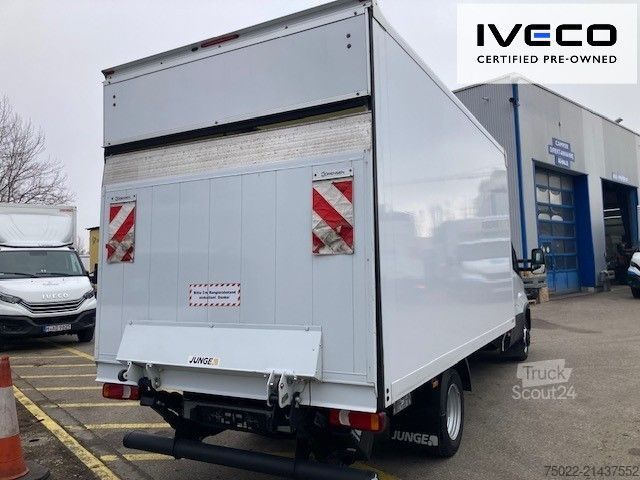 Vrachtwagen met bakwagen IVECO 35C16 Koffer/LBW
