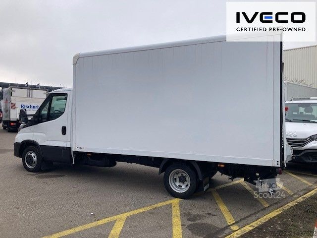 Vrachtwagen met bakwagen IVECO 35C16 Koffer/LBW