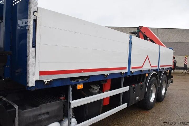 Lastplattform Renault C480 + Palfinger