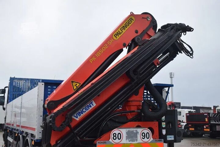 Lastplattform Renault C480 + Palfinger