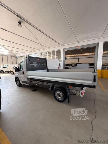 شاحنة مسطحة FIAT Ducato L