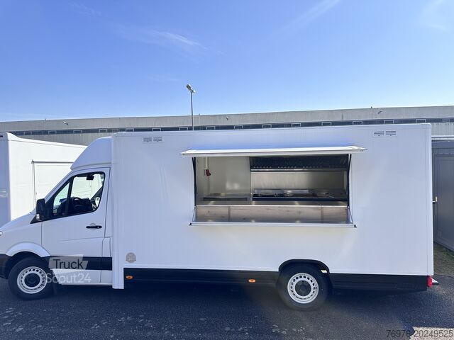 Magasin Mobile Mercedes-Benz Foodtruck, Imbisswagen, Food Truck mit neuer Küche und Ausstattung