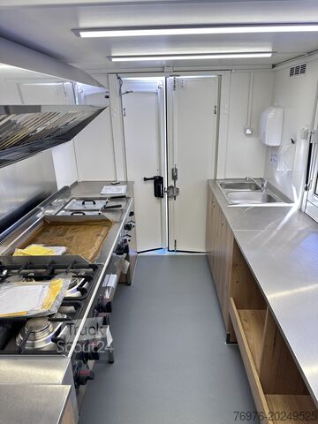 Magasin Mobile Mercedes-Benz Foodtruck, Imbisswagen, Food Truck mit neuer Küche und Ausstattung