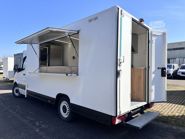 Magasin Mobile Mercedes-Benz Foodtruck, Imbisswagen, Food Truck mit neuer Küche und Ausstattung