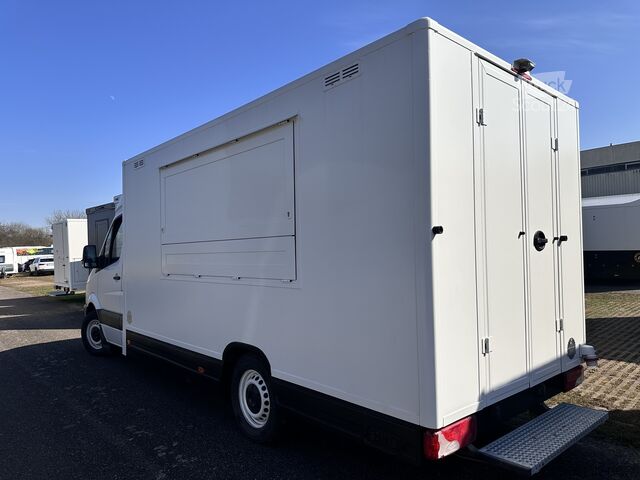 Magasin Mobile Mercedes-Benz Foodtruck, Imbisswagen, Food Truck mit neuer Küche und Ausstattung