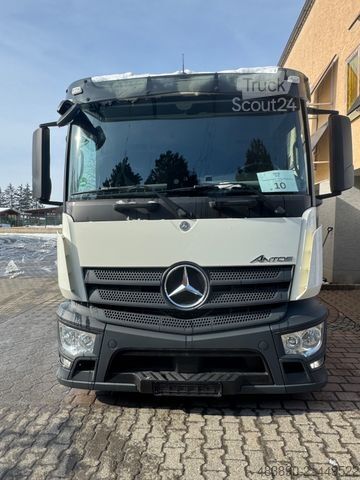 Camion de boissons MERCEDES-BENZ Antos 2533/Lenk-Lift/LBW/2xAHK