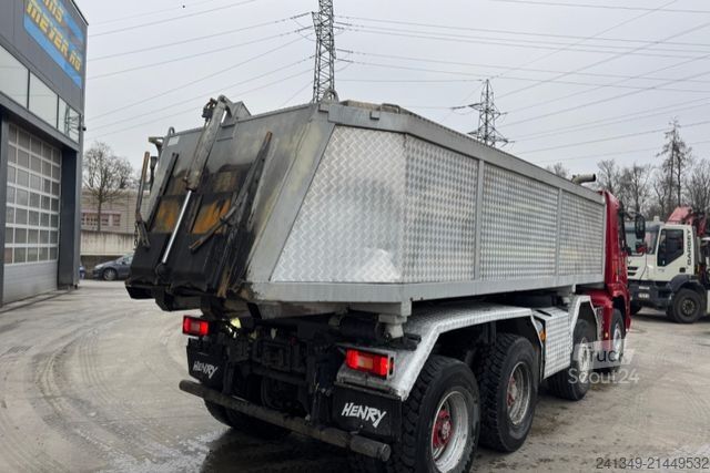 Camión volquete VOLVO FMX-500 8x4 Kipper & Thermosilo