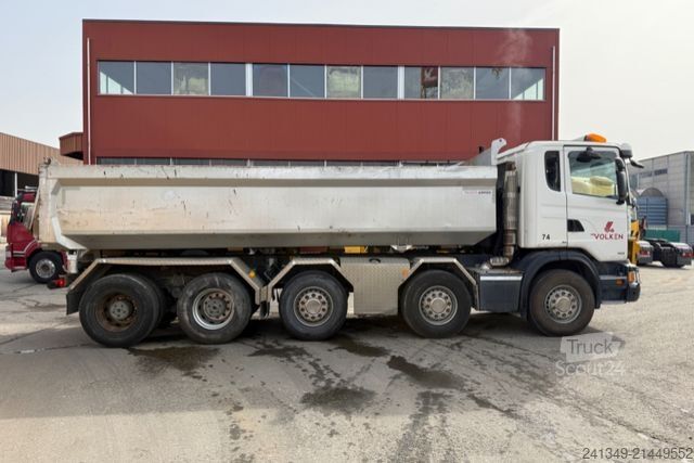 Camión volquete SCANIA G490 10x4 Unfall