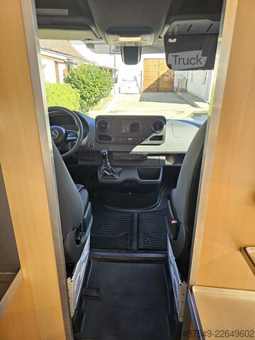 Prodajni voziček / tovornjak s hrano Mercedes-Benz 311CDI