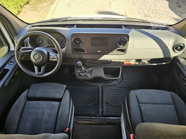 Prodajni voziček / tovornjak s hrano Mercedes-Benz 311CDI