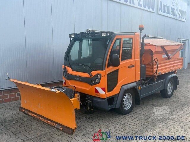 Fourgon surélevé Multicar M 31 C 4x4 Kipper + Winterdienst Streuer Schild