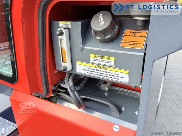 Dört yollu forklift Combilift C3000ET TRIPLEX 5940 WIDE FORK POSITIONE