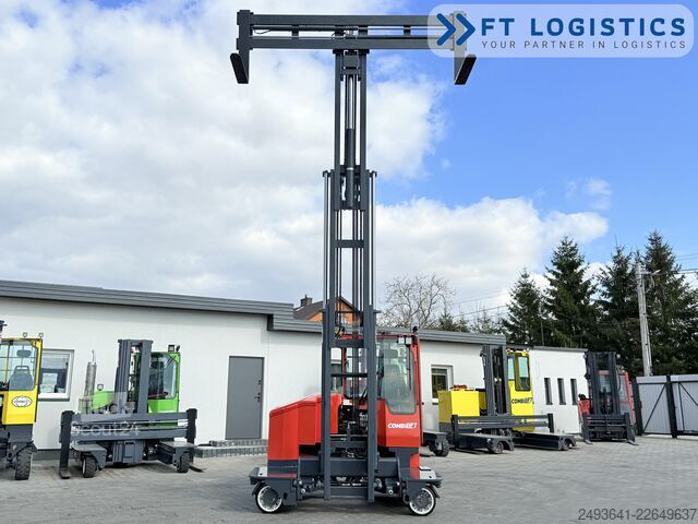 Dört yollu forklift Combilift C3000ET TRIPLEX 5940 WIDE FORK POSITIONE
