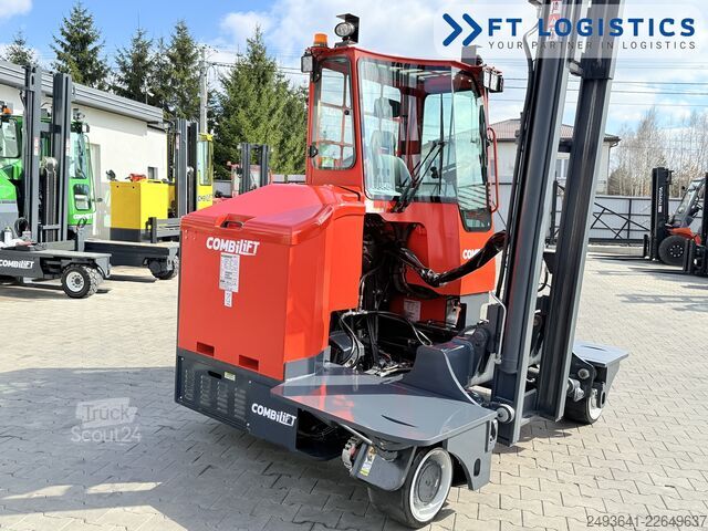 Dört yollu forklift Combilift C3000ET TRIPLEX 5940 WIDE FORK POSITIONE