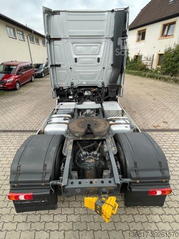 Standard dragbil MERCEDES-BENZ Actros 1851 LL GigaSpace Retarder >>EURO 5<<