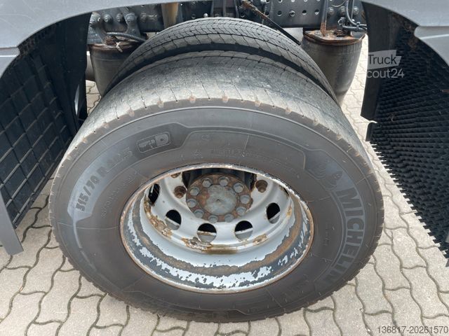 Standard dragbil MERCEDES-BENZ Actros 1851 LL GigaSpace Retarder >>EURO 5<<