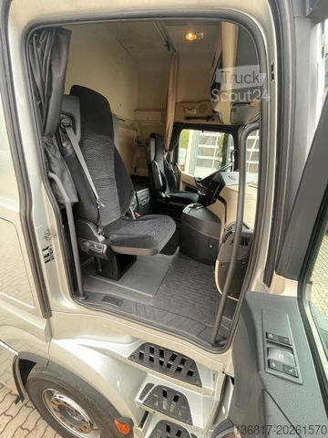 Standard dragbil MERCEDES-BENZ Actros 1851 LL GigaSpace Retarder >>EURO 5<<
