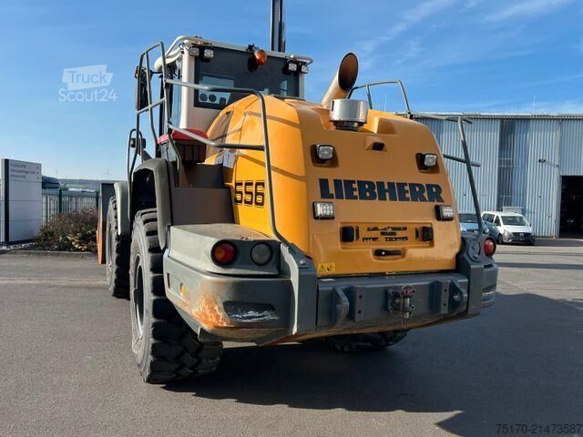 Nakladač Liebherr L 556 / 5.574h / Waage / Zentralschmierung