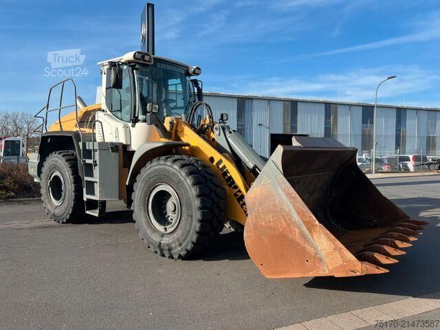 Radlader Liebherr L 556 / 5.574h / Waage / Zentralschmierung