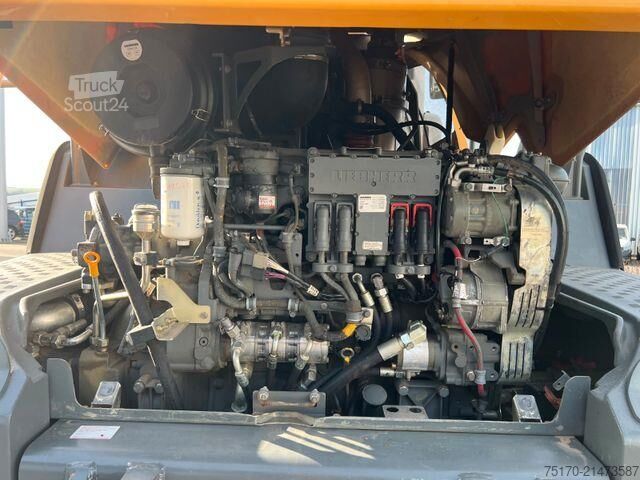 Nakladač Liebherr L 556 / 5.574h / Waage / Zentralschmierung