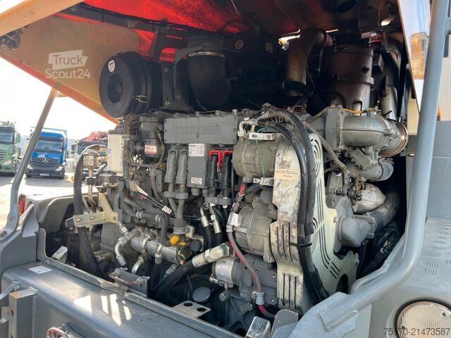 Nakladač Liebherr L 556 / 5.574h / Waage / Zentralschmierung