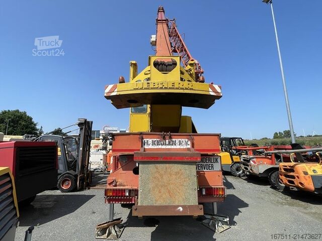 Grue tout-terrain Liebherr LTM 1050 / 1
