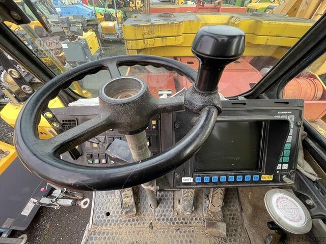 Grue tout-terrain Liebherr LTM 1050 / 1