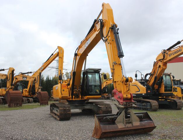 حفارة مجنزرة JCB JS 200 LC