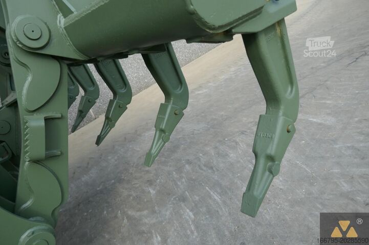 Grader Caterpillar 130G Ex-army