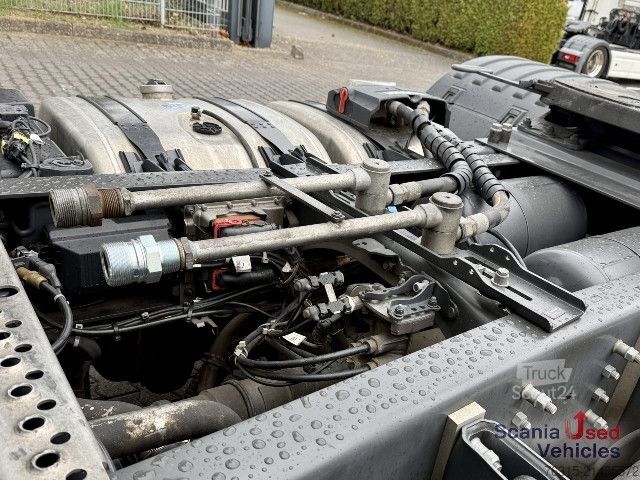 Standard nyergesvontató Scania R 460 NA - HYDRAULIK - HIGHLINE - 2x TANKs -